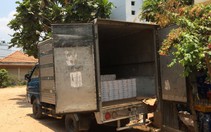 Xe tải “chế” thùng hai ngăn tuồn thuốc lá lậu về Sài Gòn