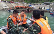 Chìm tàu du lịch ở Tứ Xuyên, 14 người mất tích