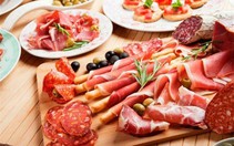 ​Ăn nhiều protein động vật dễ gây viêm đường ruột