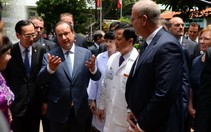 Tổng thống Pháp Francois Hollande thăm Viện Tim TP.HCM