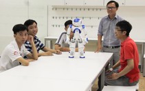 ​Khóa học lập trình miễn phí với robot cho học sinh