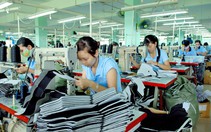 Bấp bênh lao động tuổi trung niên