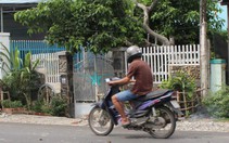 Nhầm tiếng Việt ra tiếng Anh, bé gái bị đánh, lột trần đẩy ra đường