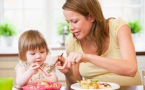 ​Phòng bệnh cho trẻ vào mùa nắng nóng