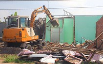 Vụ Chủ tịch xã bị dọa 'lấy mắt': Giải tỏa 44 công trình lấn chiếm