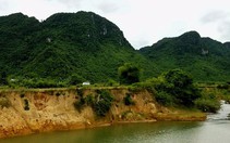 Sạt lở đe dọa đường Hồ Chí Minh tại Quảng Bình