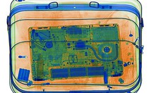 Hãng hàng không cuối cùng thoát lệnh cấm laptop trên máy bay