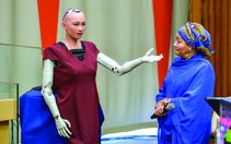 Robot sophia: kinh ngạc và khiếp sợ