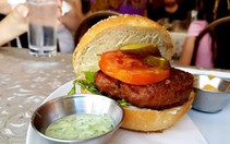 Beefsteak từ ống nghiệm và một cơ may từ thịt nhân tạo