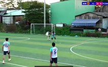 Cầu thủ ngắm cột dọc sút khi đối diện khung thành trống
