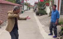 Cười sảng với màn tỉ thí võ thuật của hai 'cao thủ võ lâm'