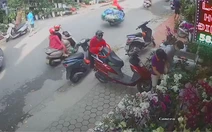 Nữ quái mở cốp xe tay ga trộm ví nhanh như chớp