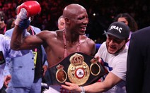 Huyền thoại Pacquiao thua đau, bị chê hết thời và nên giải nghệ