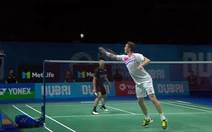 Pha cầu fair play của Victor Axelsen với Chou Tien Chen