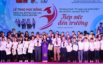 Học bổng 'Tiếp sức đến trường' đến với tân sinh viên phía Bắc