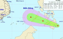 Một vùng áp thấp đang mạnh lên áp sát Biển Đông