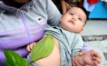 Ho sao lại đắp lá trầu?