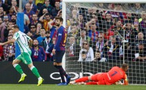 Bí mật cuộc cãi nhau giữa Pique và Valverde trong trận Barcelona thua Betis