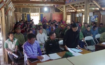 Phát 3.000 tờ rơi tuyên truyền pháp luật cho bà con biên giới