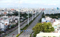 Đường ngàn tỉ thiếu nhà vệ sinh, cầu đi bộ