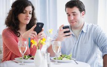 Smartphone khiến chúng ta mất hứng ăn?