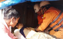 Cứu kịp thời ngư dân gặp tai nạn nguy kịch trên biển