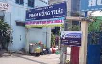 Phạt tiền phụ huynh xông vào trường tát cô giáo