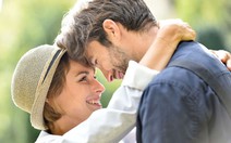 Vì sao đàn ông luôn thích các cô gái trẻ?