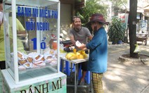 Ấm lòng với tủ bánh mì thân thiện