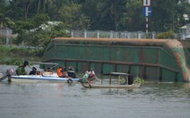 Sà lan cát lật làm 2 người chết là do ôm cua với tốc độ cao