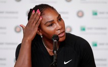 Serena rút lui, nhường vé vào tứ kết Roland Garros cho Sharapova