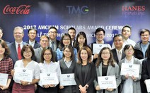 20 sinh viên năm cuối xuất sắc nhận học bổng AmCham Scholars