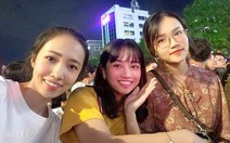 Giới trẻ đón năm mới rộn ràng khắp mạng xã hội