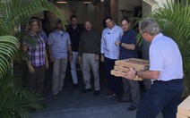 Mật vụ Mỹ ấm lòng với bánh pizza của ông Bush ‘con’