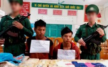 Hai thanh niên Lào 'xách tay' 100.000 viên ma túy vào Việt Nam