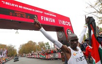 Kipchoge vượt 'lằn ranh đỏ', đột phá 'giới hạn con người'