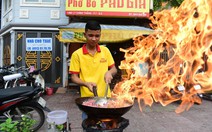 Vì sao phở gây nghiện?