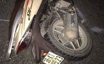 Xe máy đâm vào đuôi xe tải, 3 thanh niên tử vong