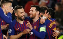 Messi rực sáng, Barcelona đè bẹp Lyon để vào tứ kết Champions League