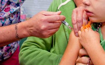 Italy cấm học sinh đến trường nếu không tiêm đủ vaccine