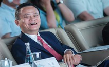 Tỉ phú Jack Ma khuyên giới trẻ 'vắt kiệt sức mà làm'