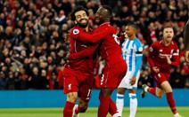 Đè bẹp Huddersfield, Liverpool tái chiếm ngôi đầu Premier League