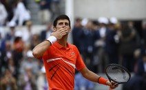 Djokovic có 'chiến thắng đặc biệt' để vào vòng 3 Roland Garros 2019