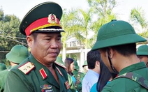 Tư lệnh Quân khu 9 Nguyễn Hoàng Thủy bị cảnh cáo
