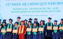 Tới tận nhà trao bằng tốt nghiệp cho cử nhân luật đã qua đời