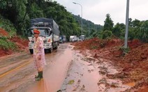 Sạt lở kinh hoàng trên đèo Bảo Lộc, giao thông tê liệt hoàn toàn