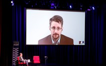 Mỹ kiện đòi tiền nhuận bút viết sách của Edward Snowden