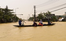 Cận cảnh rốn lũ cuối dòng sông Hương