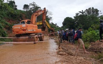 4 cán bộ xã bị nước cuốn mất tích, 1 công an xã thiệt mạng khi đi tìm 7 người dân mất tích