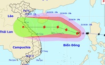 Bão số 8 đang mạnh lên, gió giật cấp 13 và tiếp tục tiến gần Hoàng Sa